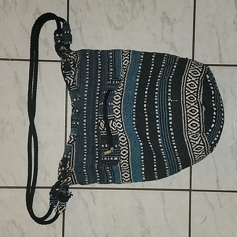 HOBO SHOULDER BAG